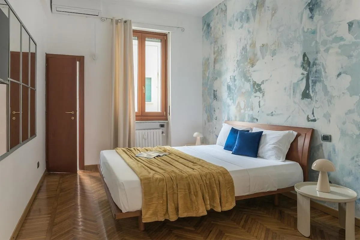 Exclusive Design Apartment - Duomo - Free Parking Milano İtalya